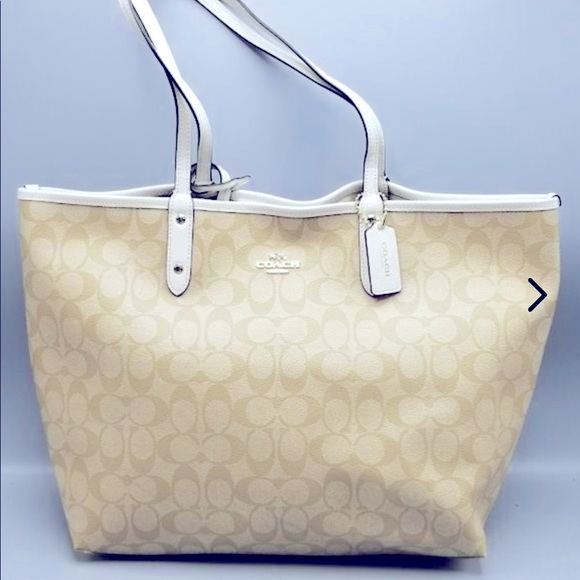 Coach Handbags - Coach Tote Reversible